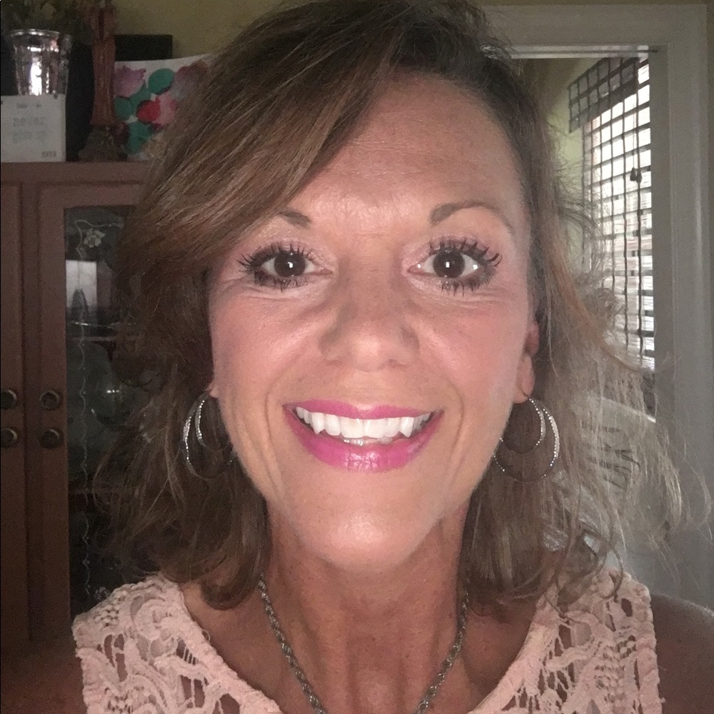 Meet your Posher, Melonie